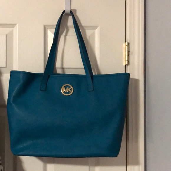 Michael Kors Handbags - Michael Kors tote bag